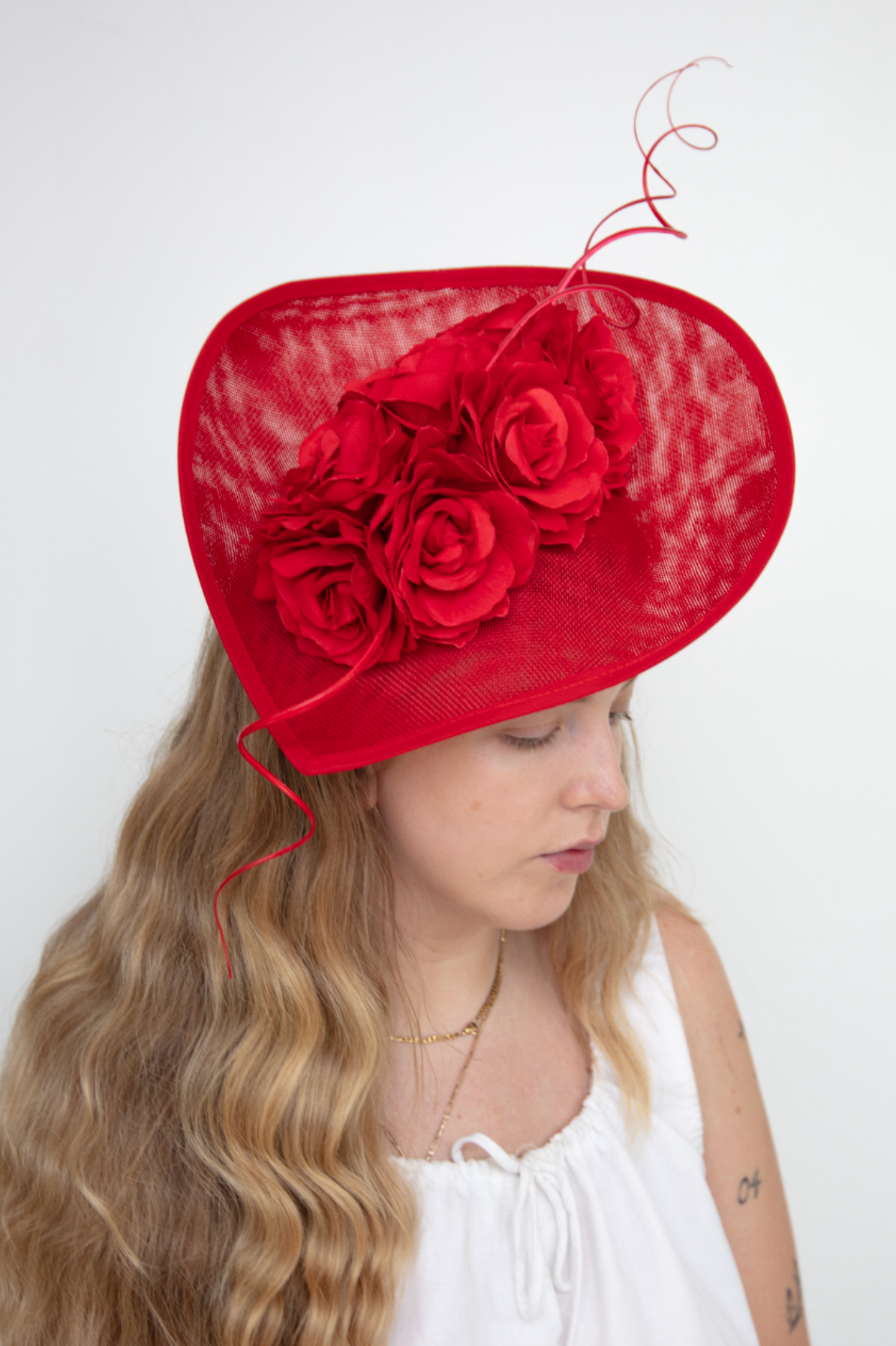 Rosehill Red Fascinator - RENTAL