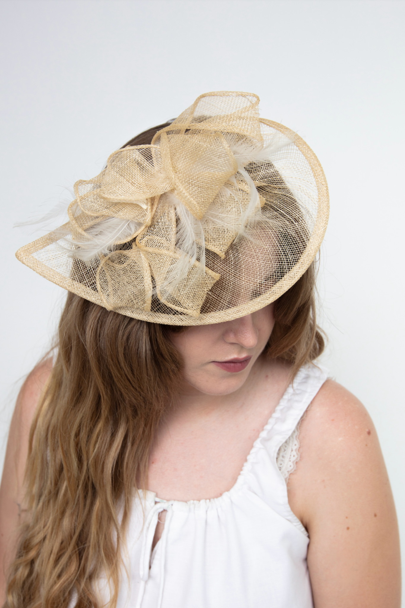 Ivory Tower White Fascinator - RENTAL