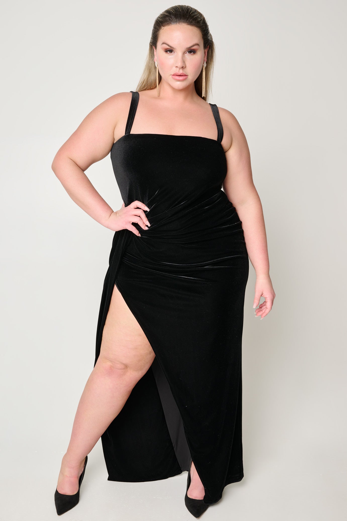 Domino Gown in Black by Black Halo - RENTAL – The Fitzroy